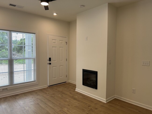 Building Photo - New Construction 2 Bedroom 1 Bath Apartment in Downtown Clover