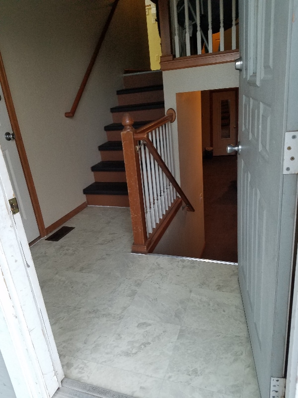 Building Photo - 2323 Ponderosa Ct