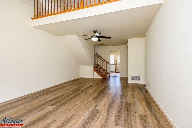 Foto del edificio - Lovely Townhouse | Loft | A/C | Desirable ...