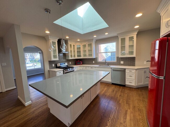 Foto del edificio - 1128 Clark Way