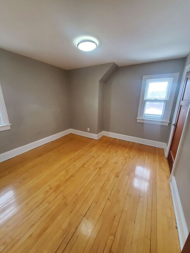 Foto del edificio - 2872 N 56th St