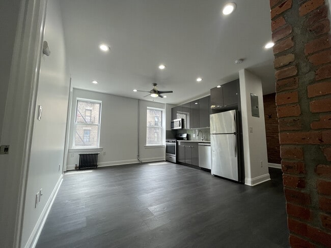 Foto del edificio - 2478 Arthur Ave