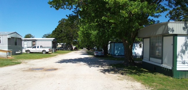 Building Photo - 16230 S Highway 39