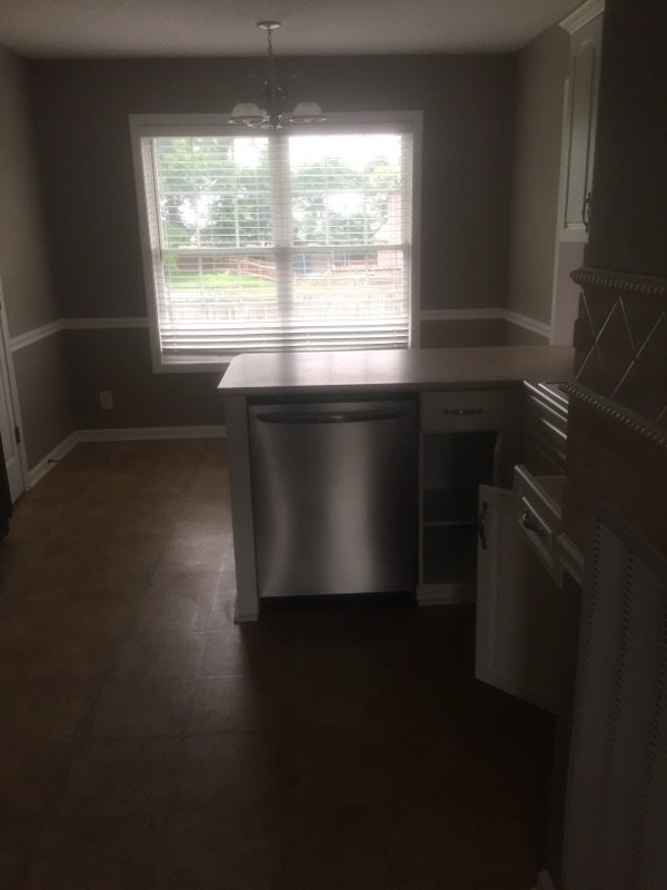 Foto del edificio - 1368 Bluebonnet Dr