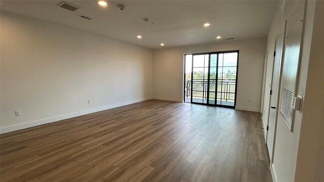 Foto del edificio - 4315 S Congress Ave