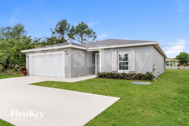 Foto del edificio - 4522 SW Savona Blvd