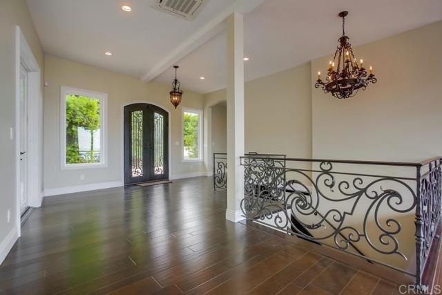Building Photo - 5756 La Jolla Mesa Dr