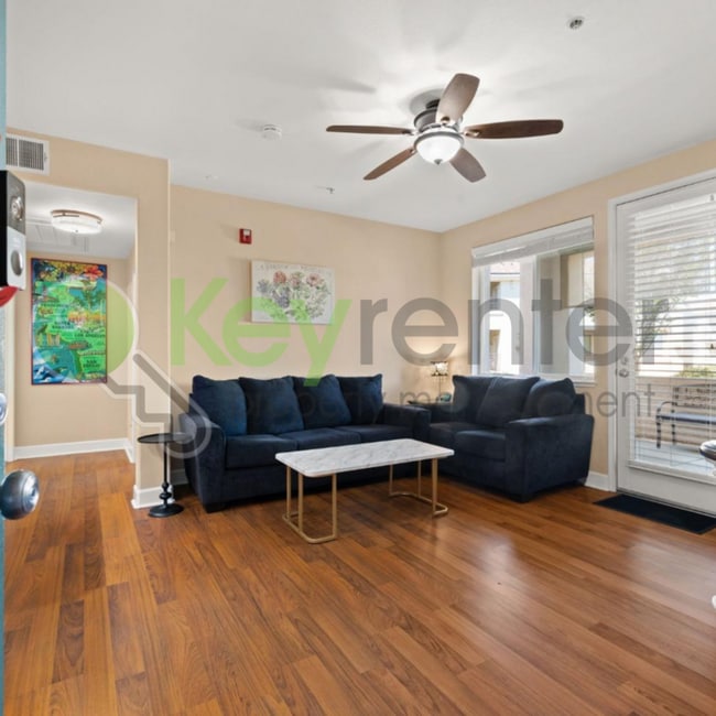 Foto del edificio - 1501 Secret Ravine Pkwy