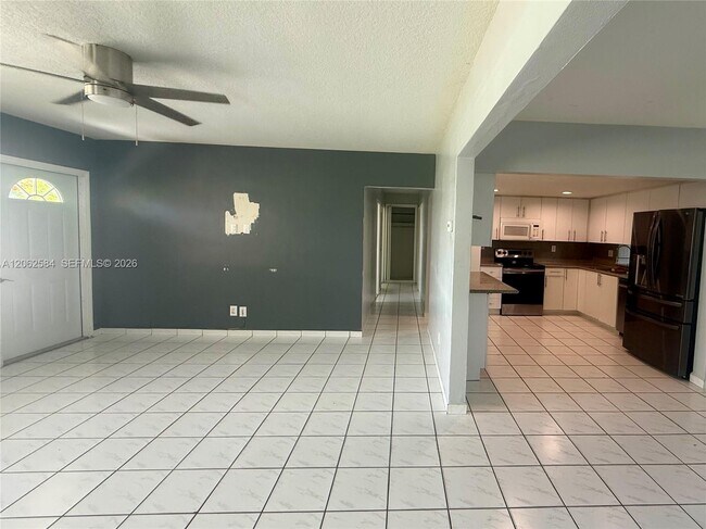 Foto del edificio - 7710 NW 5th St