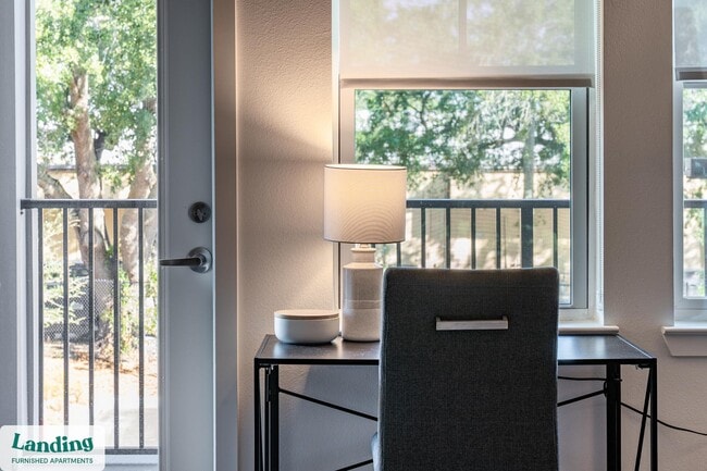 Building Photo - 1225 Utica Dr