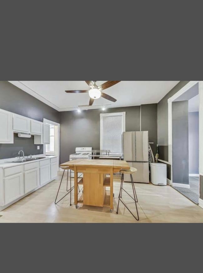 Foto del edificio - 3412 N Janssen Ave