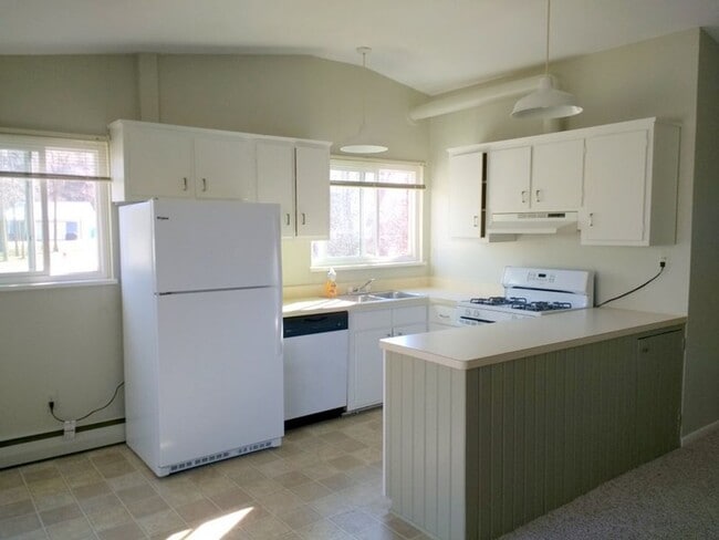 Building Photo - 5054 Park Rd