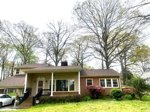 Building Photo - 109 Circle Dr