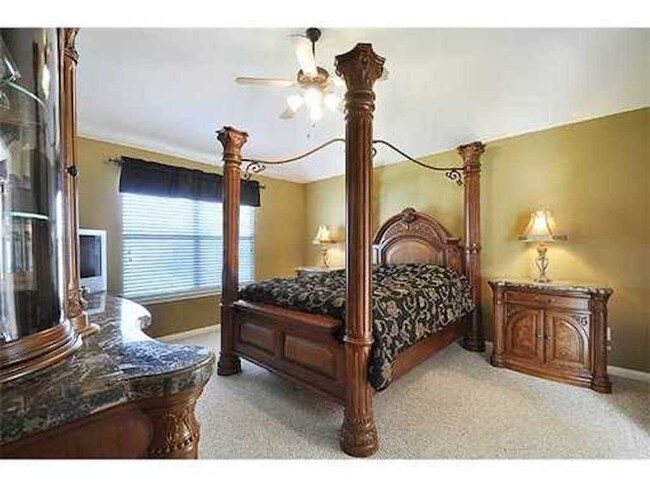 Building Photo - 1000 Abbeyglen Castle Dr