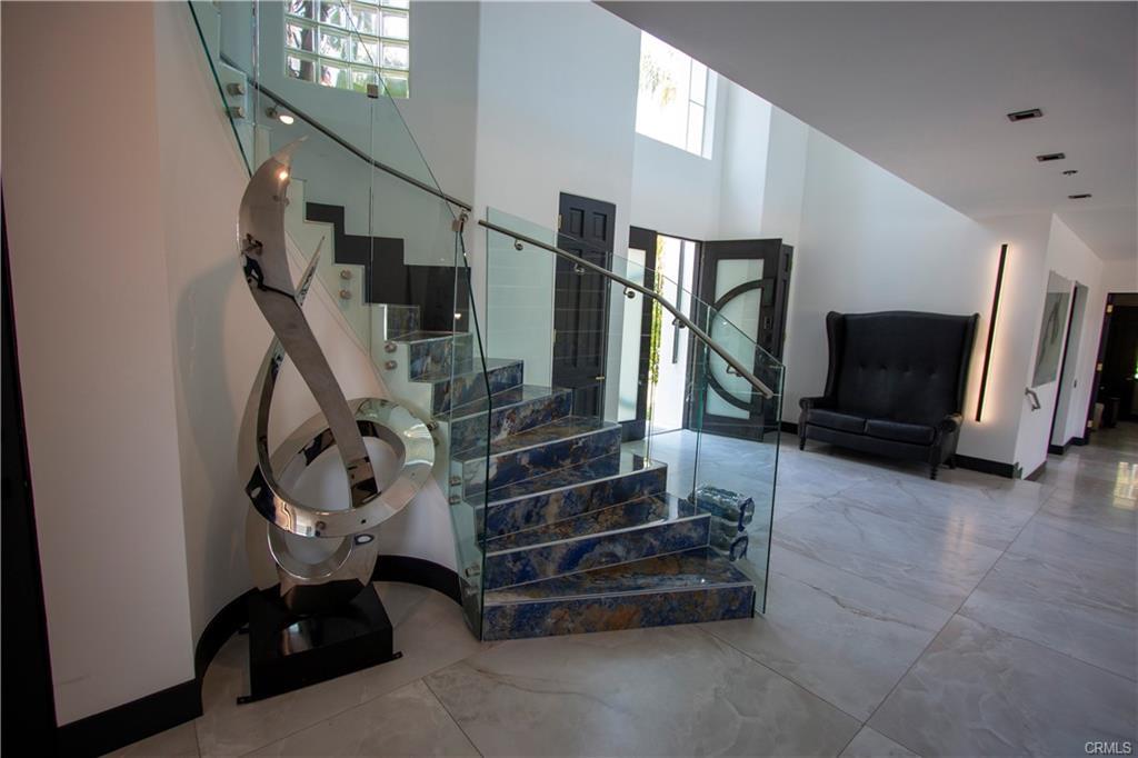 Foto principal - 70 Dapplegray Rd