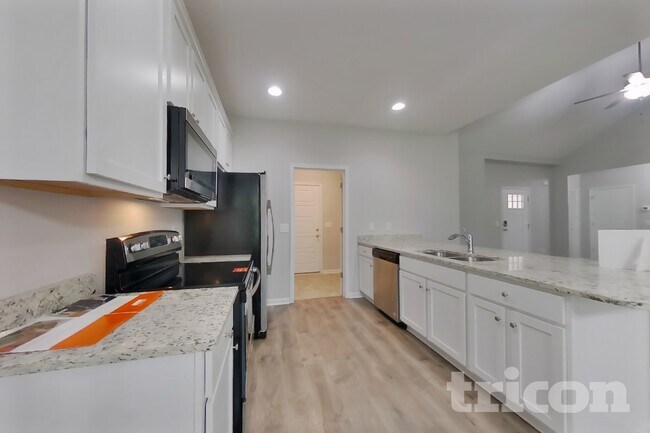 Foto del edificio - 713 W Coker Way