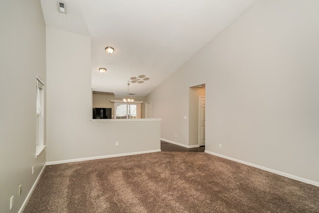 Foto del edificio - 5654 Fair Ridge Pl