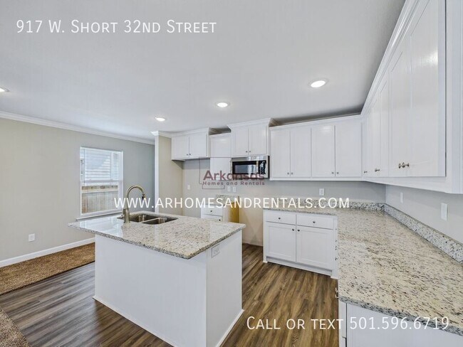 Foto del edificio - 917 W Short 32nd St