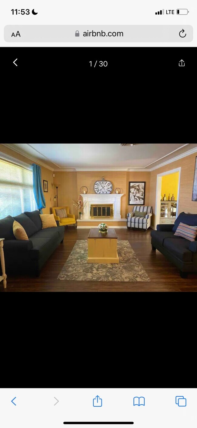 Building Photo - 4689 La Fonda Dr