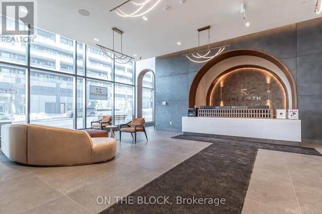 Building Photo - 27 Korda Gate