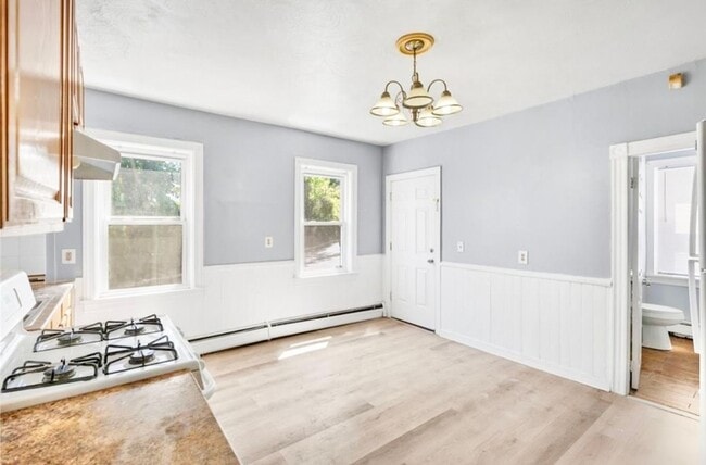 Foto del edificio - 74 Veazie St