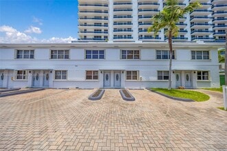 Building Photo - 7801 Hispanola Ave