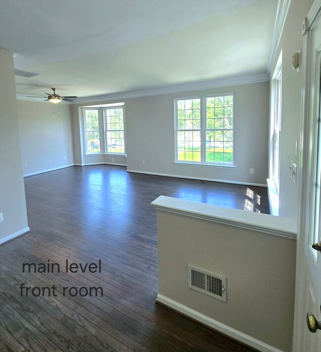 Building Photo - 25282 McIntyre Sq