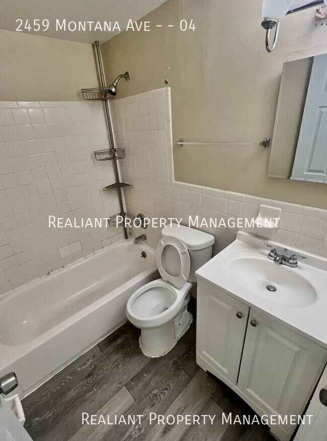 Foto del edificio - 2459 Montana Ave