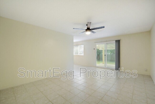 Foto del edificio - 5601 Palo Blanco Ct