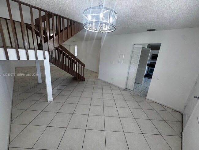 Foto del edificio - 16413 Grape Way