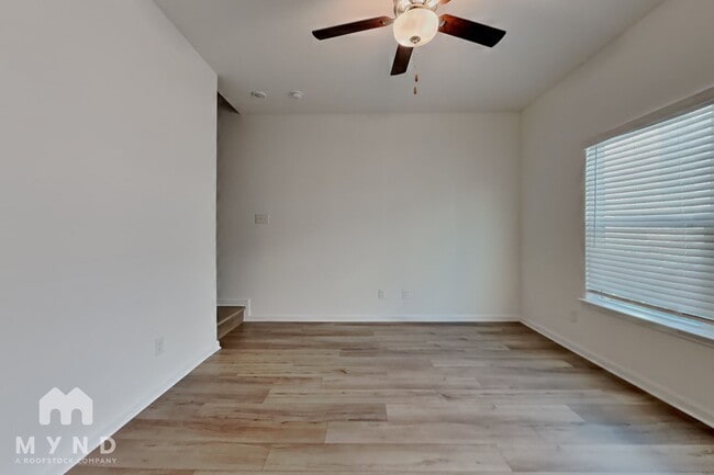 Building Photo - 10853 Quinn Ct