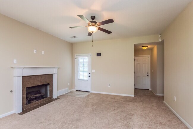 Foto del edificio - 2733 Sapper Ln