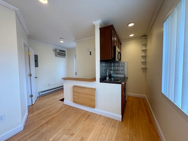 Foto del edificio - 187 Winthrop Rd