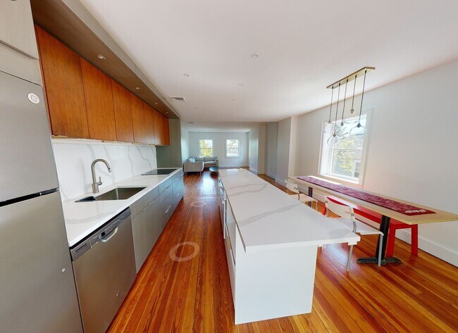 Kitchen - 15 Colbourne Cres