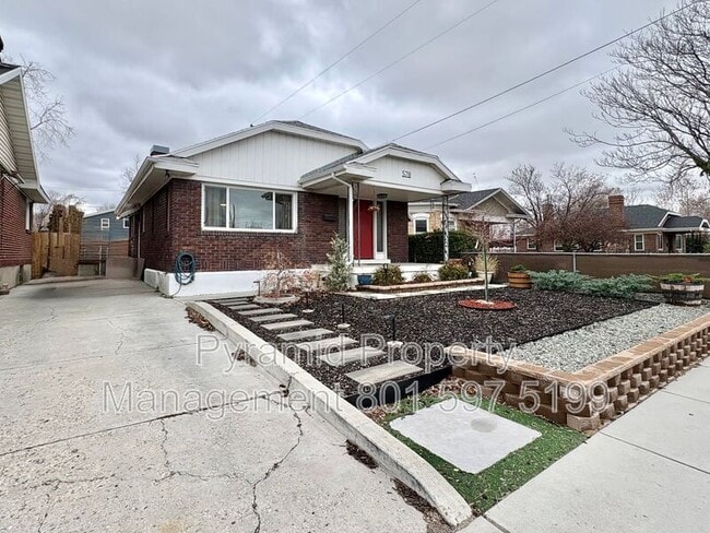 Photo - 578 E 1700 S House