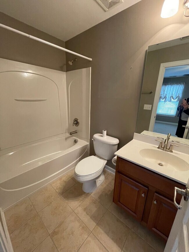 Foto del edificio - Beautiful 4 bedroom/3 bath home in Market ...