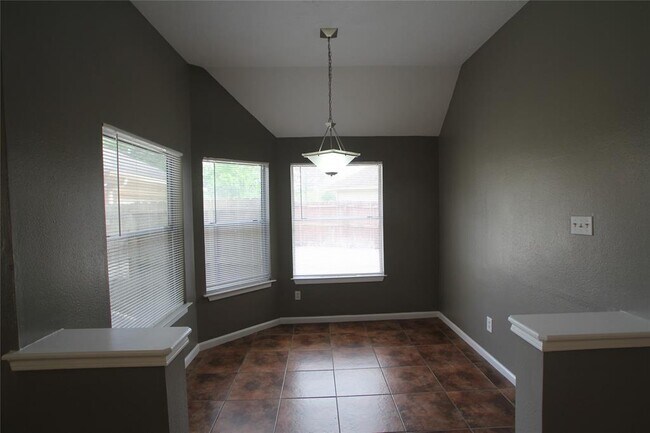Foto del edificio - 3438 Brookwood Dr