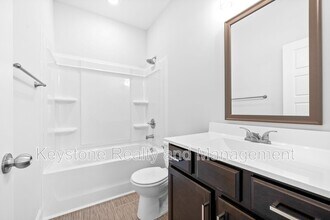 Interior Photo - 750 Tracy Lane