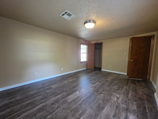 Foto del edificio - Cute 2 Bed home in Shawnee