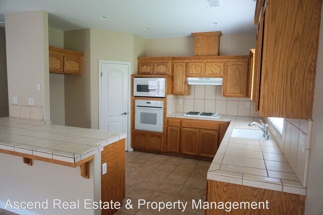 Foto del edificio - 3 br, 2 bath House - 205 Villa Elegante Drive