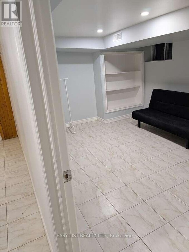 Building Photo - 21 Patricia Ave