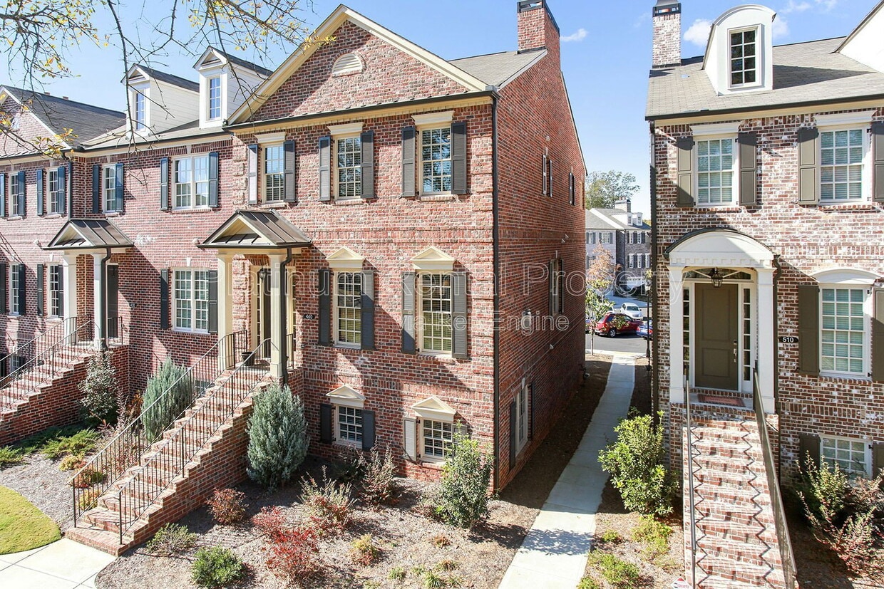 Primary Photo - 440 Rose Garden Ln