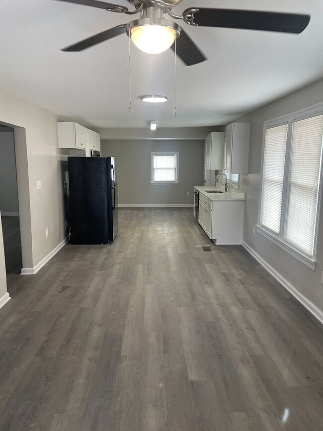 Foto del edificio - 1542 24th St NE