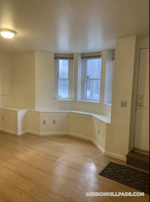 Foto del edificio - 2 Shepherd Ave