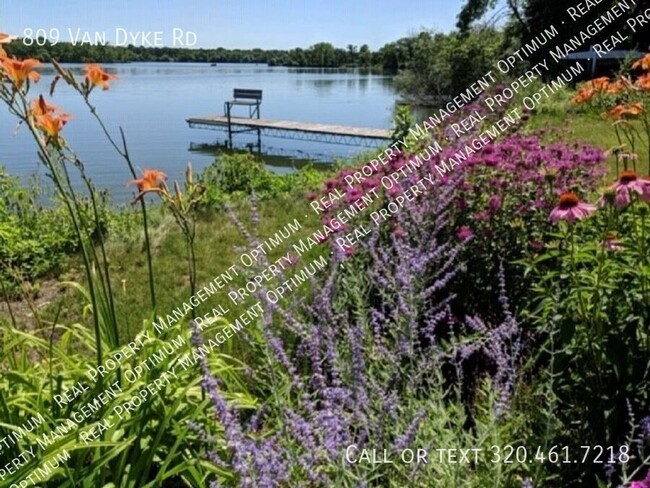 Building Photo - Furnished 3 bedroom home on Lake Henry -Av...