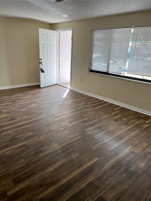Building Photo - 7615 Karen Dr