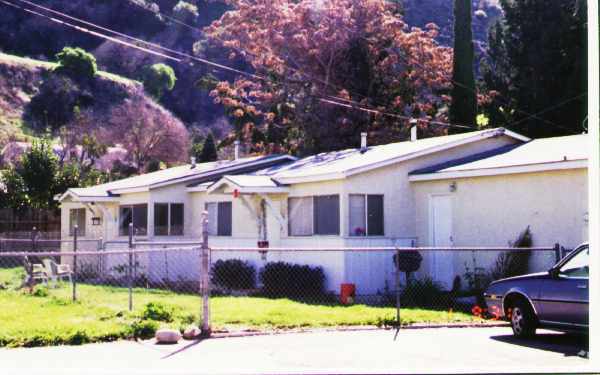 Building Photo - 8806-8812 Nye Rd