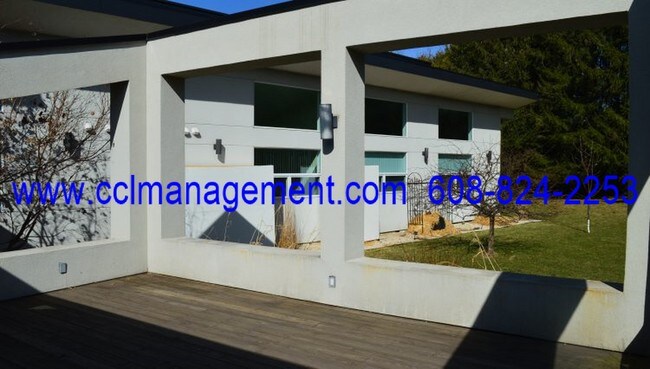 Foto del edificio - 9 Prairie Hill Ct