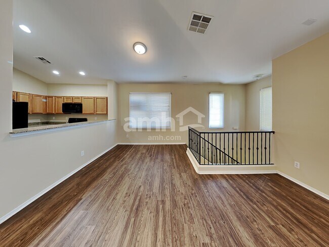 Building Photo - 5617 S 21st Pl