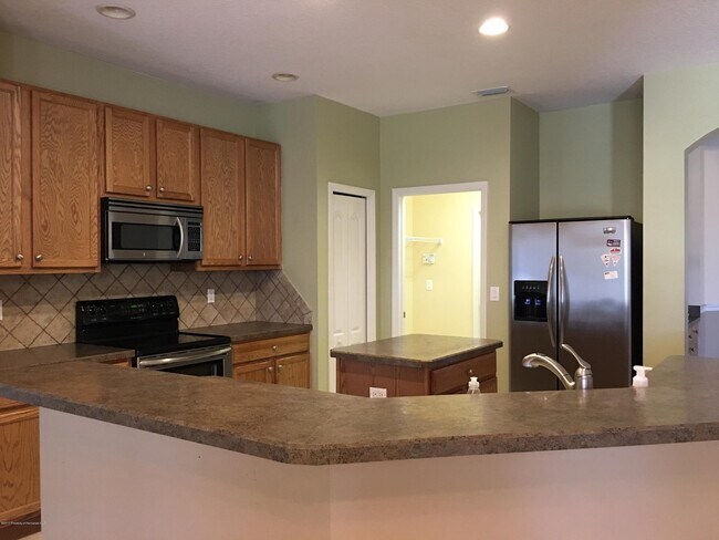 Building Photo - 5003 Larkenheath Dr